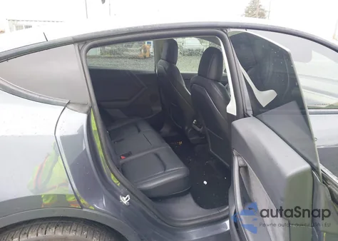 2022 Tesla Model Y Performance Dual Motor All-Wheel Drive from USA, damaged, VIN 7SAYGDEF7NF374104